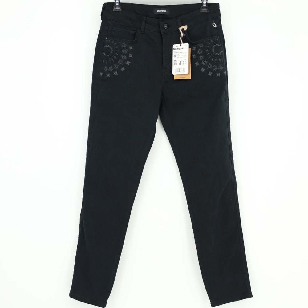 DESIGUAL Gyantse Embroidered Cropped Jeansβ Embellished Pockets Size 4 Skinny